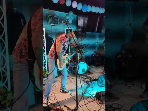 Improvising this HOT !! Only possible when playing with GREAT talent #rock #electricguitar #live