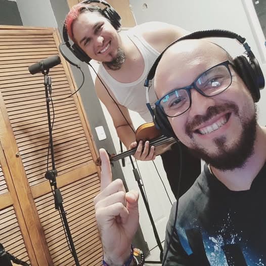 collaboration_angel_balcazar_recording_violin_and_harmonies_wonderful_and_free_original_music collaborations_portfolio